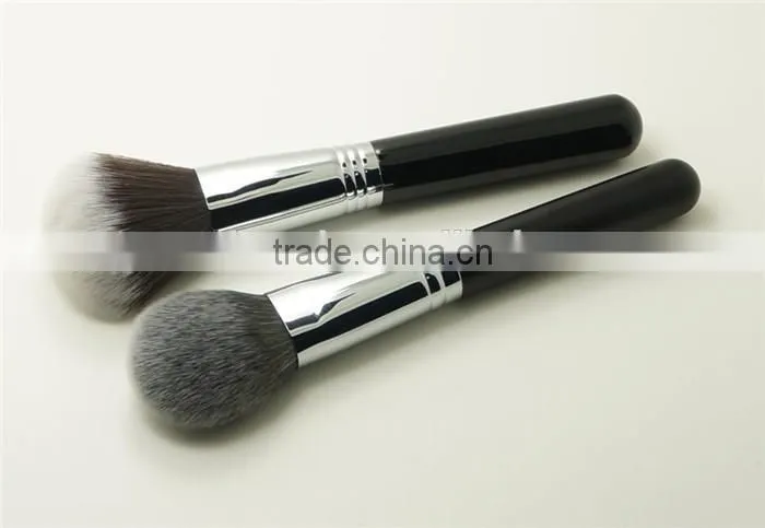 Wooden Handle Cosmetic Powder Face Brush for Make Up