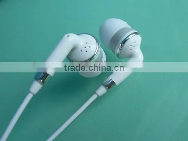 Lose yourself in stereo earphone & headphone