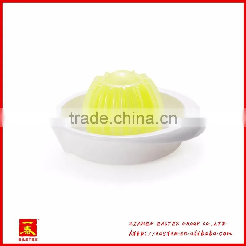 Manual convenient use mini orange and lemon juicer