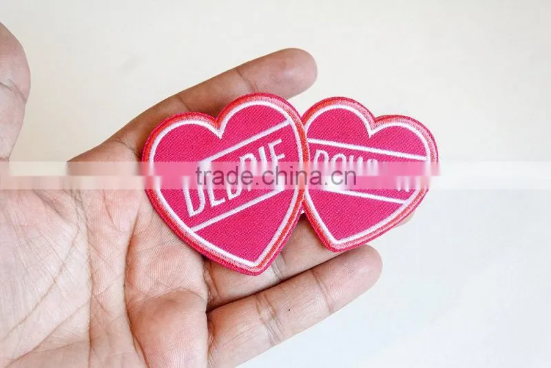 Custom heart embroidered patch for clothes embroidery patch made in china choose size/color