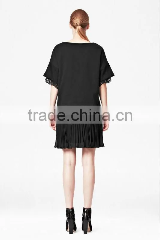 V-neck Short Sleeve Top with Scallop Lace-Trim