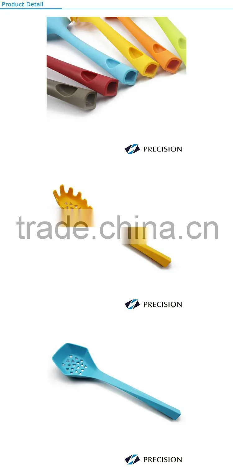 Colorful Nylon Slotted Turner
