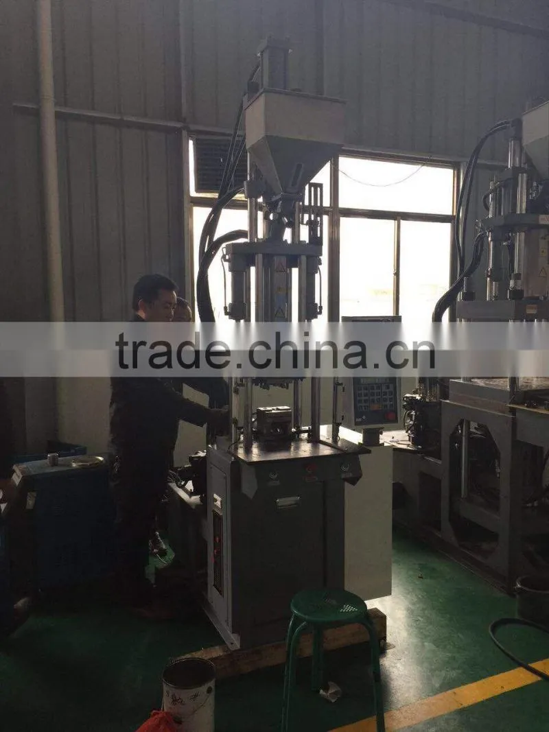LED lampholder specializes rotary vertical machine