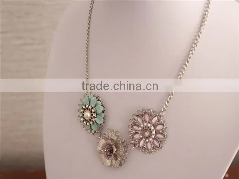 White Gold Plated Fashion Flower Jewelry Necklace, Crystal Necklaces Jewelry