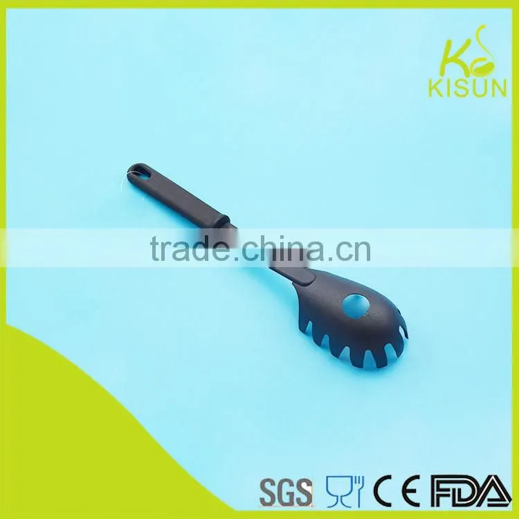 Eco-friendly low price nylon spaghetti scoop