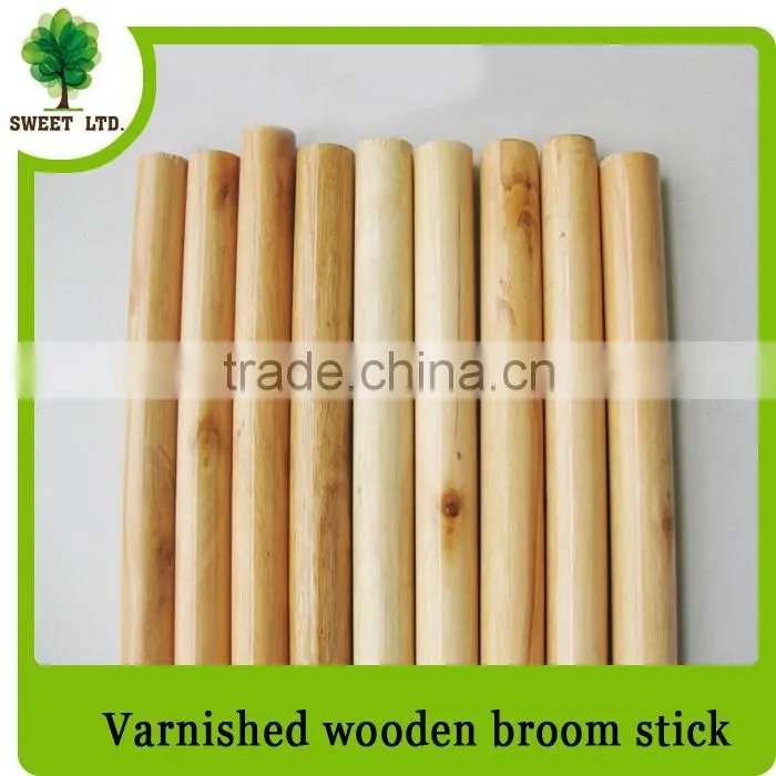 2016 Factory price varnished wood stick/Wooden brush handle for sweeping tools