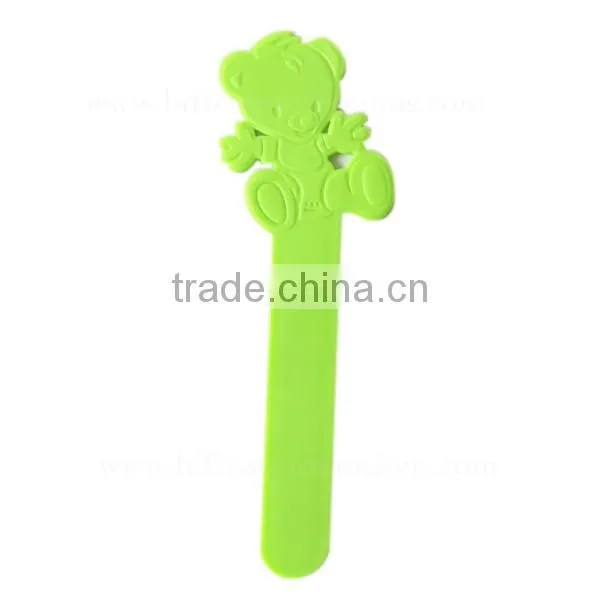 Children Winnie Plastic Sterilize Tongue Depressor Using