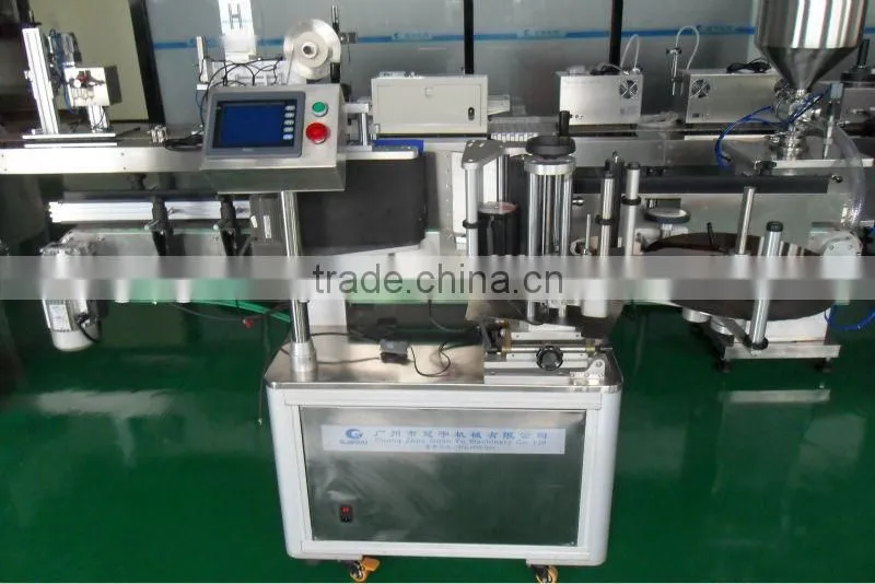 New automatic bottle labeling machine