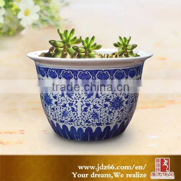 Chinese Beautiful Jingdezhen Antique Blue and White Porcelain