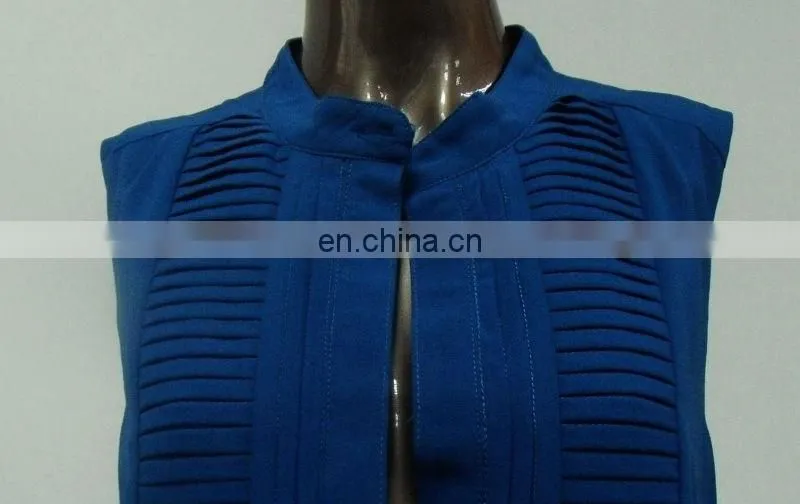 Woman's classic pleated front button open shirt dress made of chiffon crepe