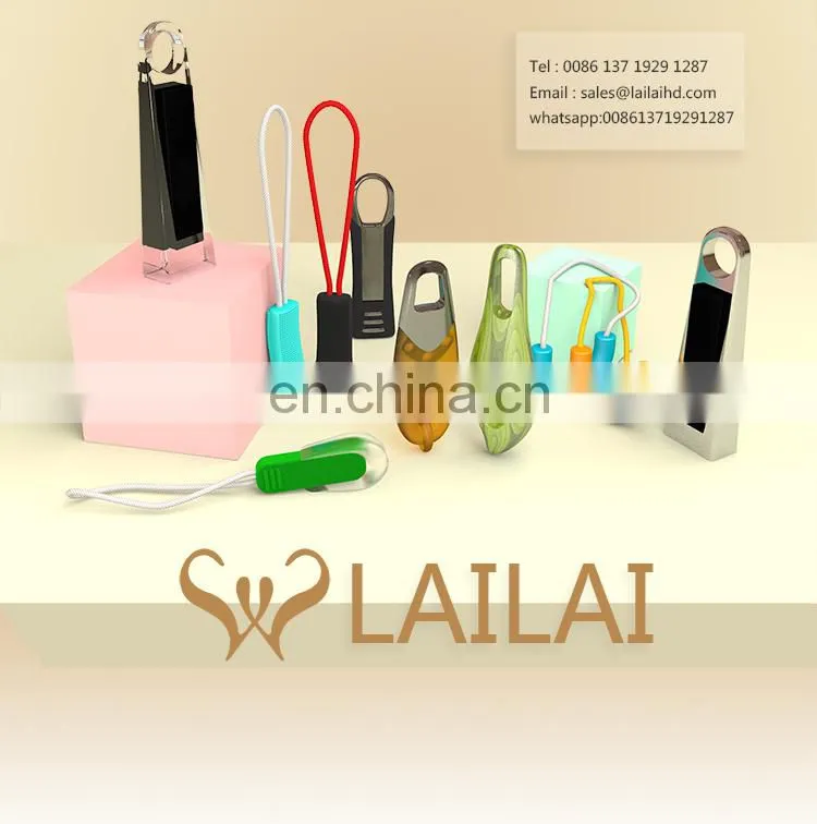 Colorful zipper puller head for bags