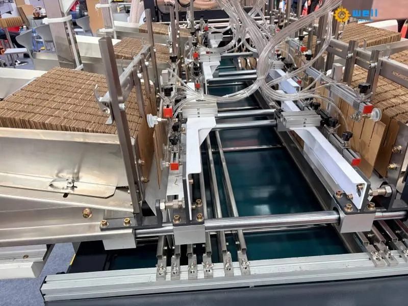 carton box partition assembly machine