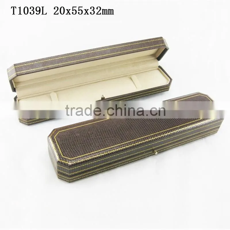 T491 Red Logo Printed Long Chain Jewelry Bracelet Box with Lining Velvet
