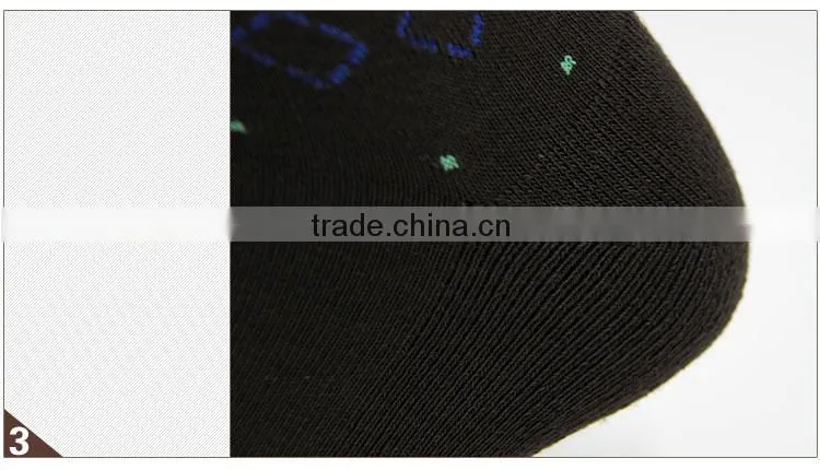 2015 New design knitted cotton men socks wholesale in hot sale