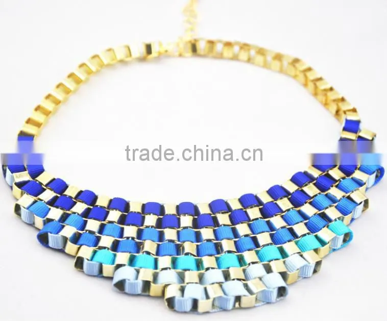 Green Arylic Beads Claw With Crystal Necklace