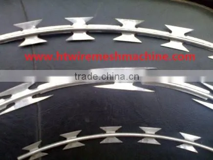 Blade Barbed Wire Machine Five or Nine Strips! Gold Supplier!