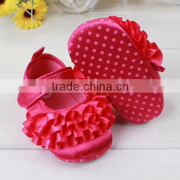 pretty infant baby girl shoes with red flower