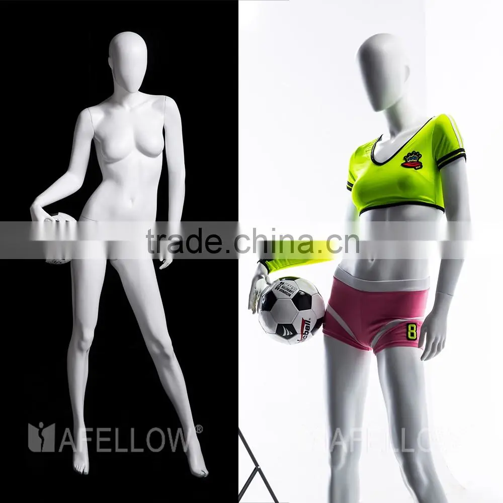 Playing Football Women Mannequin FTF2-EG