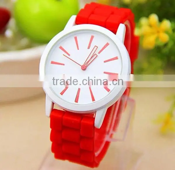 2015 low cost wrist watch