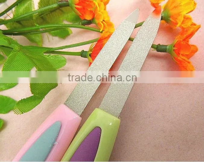 Multifunctional nail file