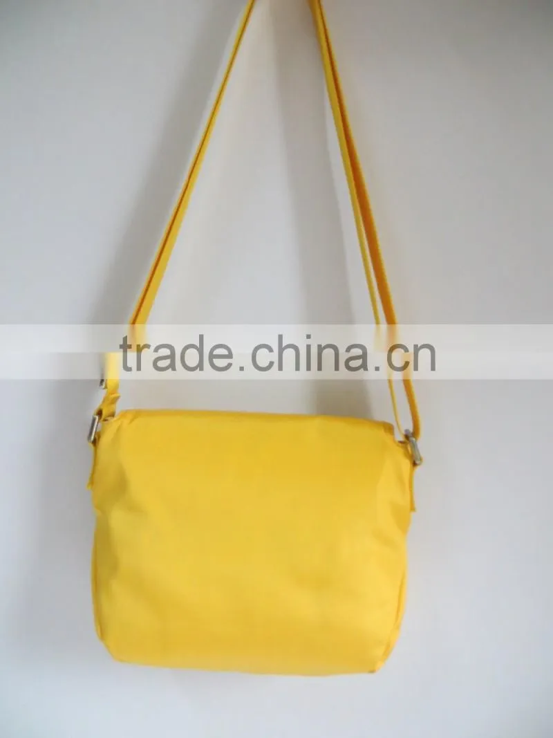 new style yellow waterproof handbag fashionable shoulder bag