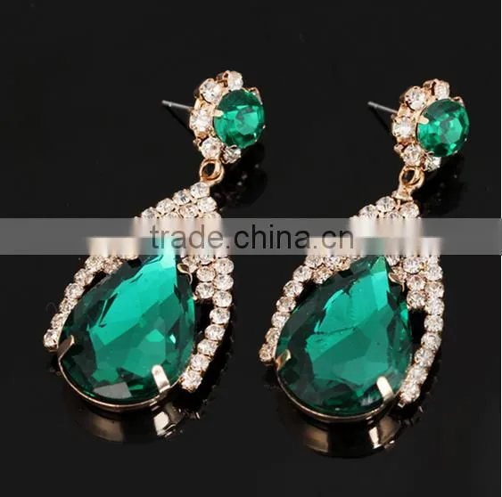 Wholesale High Quality Newest Design Alloy Gold Fancy Diamond earrings