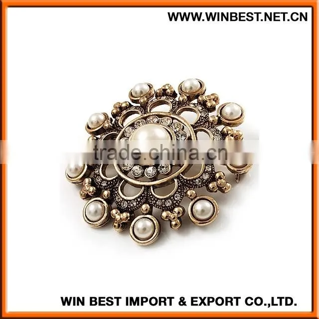 2015 New design fancy brooch, cheap bulk brooch,rhinestone wedding brooch