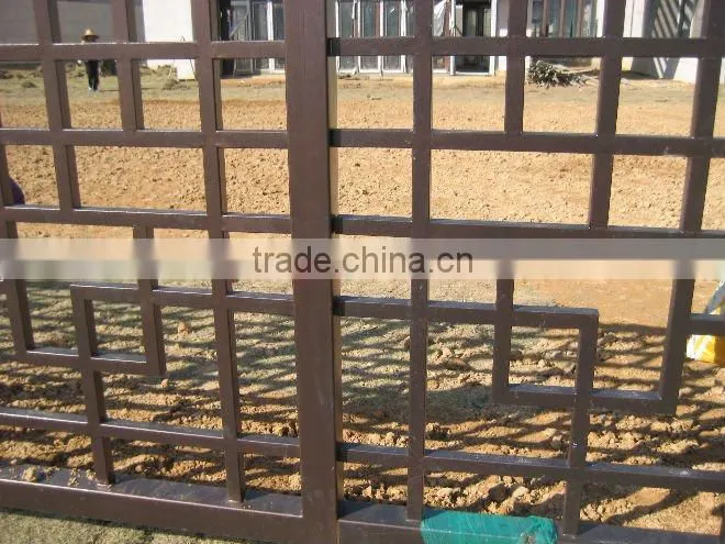 2013 Top-selling modern wrought iron garden fencing