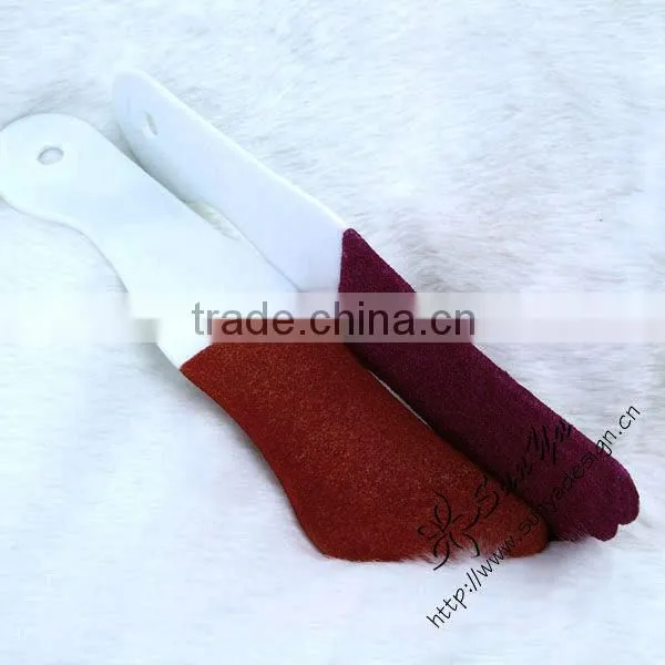 Plastic sandpaper foot file