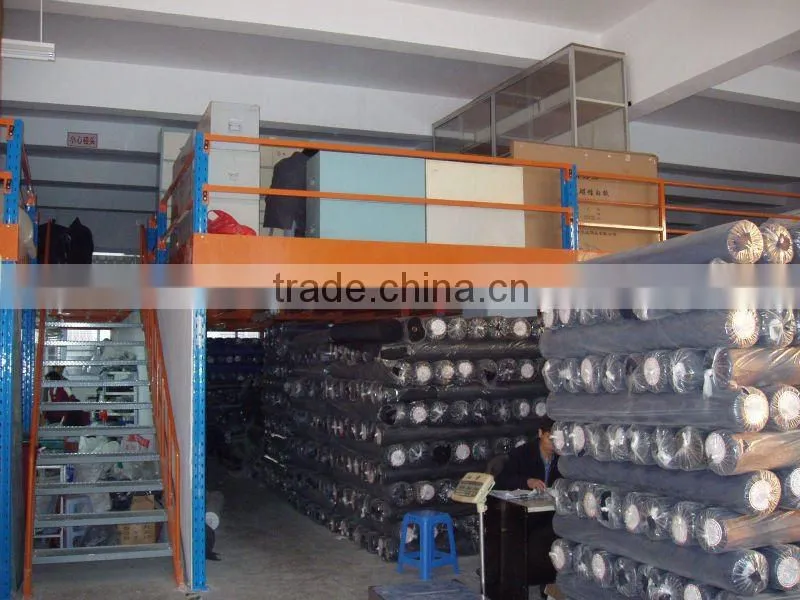 Warehouse storage mezzanine floor platform
