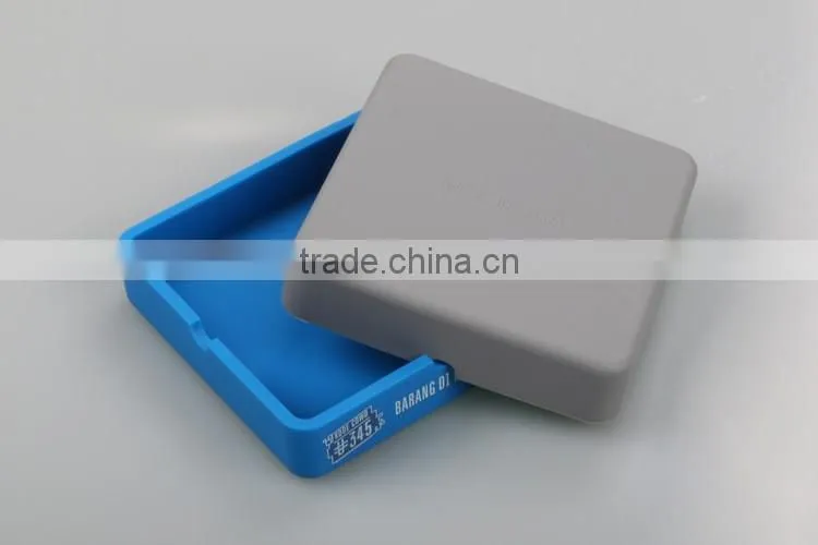 Hot sale smokeless silicone ashtray , heat resistant square silicone ashtray