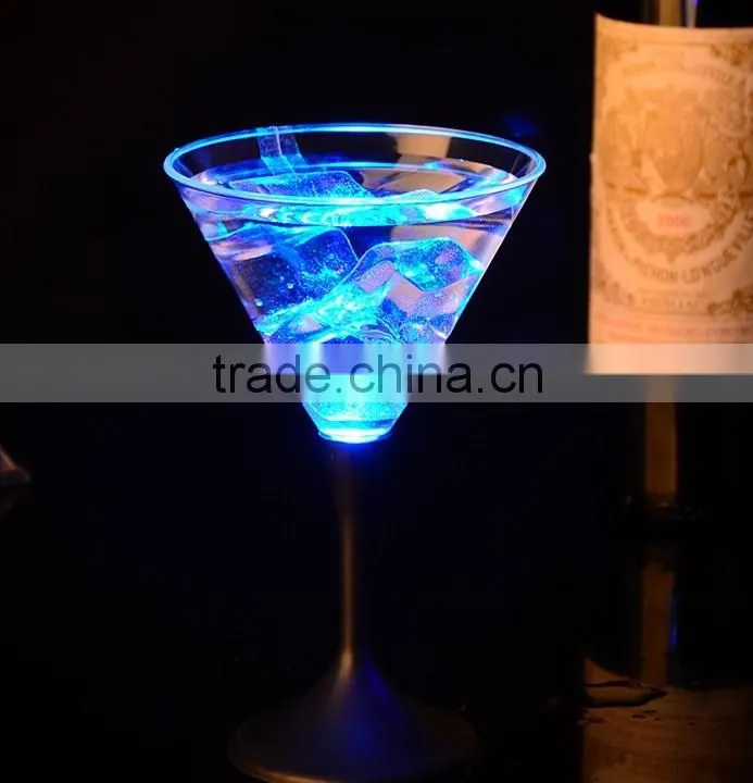 party KTV bar supplies Emitting luminescent glass goblet cocktail colorful flashing cup