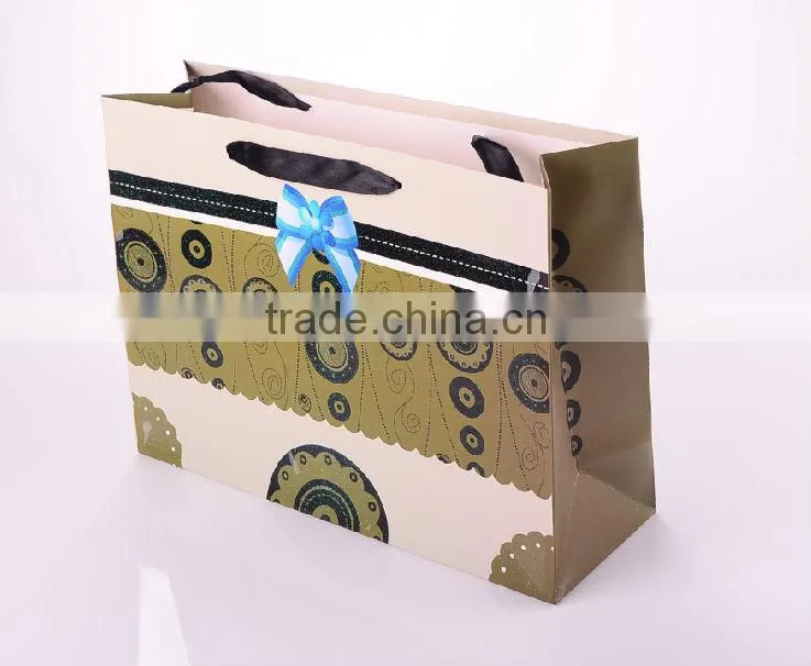 Simple hot sell brown kraft paper gift bags with handle