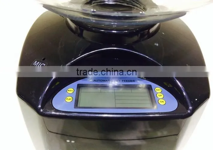 Battery-powered automatic dog food feeder