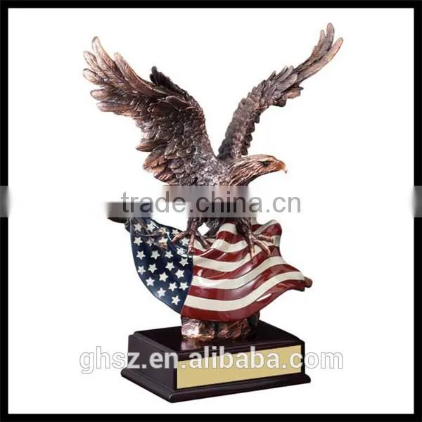 Garden decoration life size fiberglass vulture bird statue