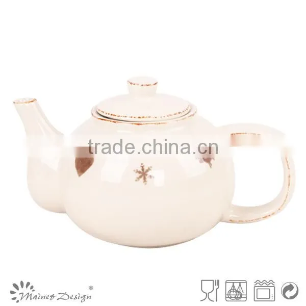 Ceramic stoneware tea pot christmas design