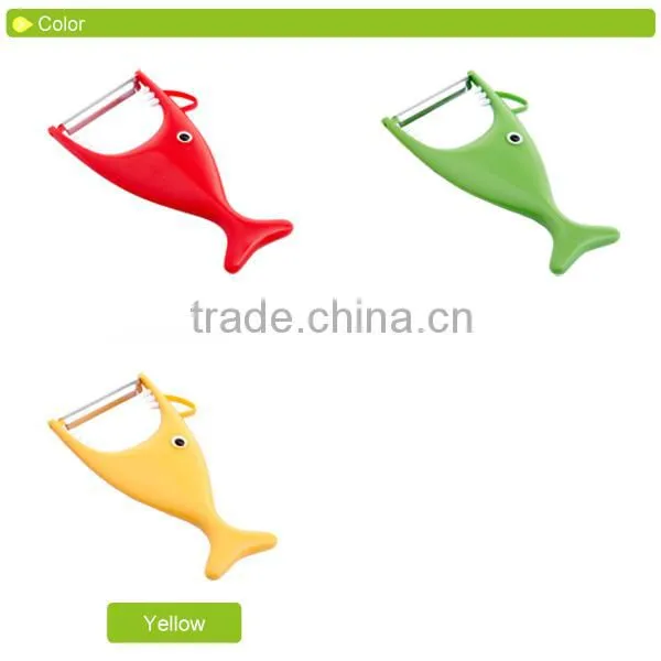 D492 Shark shape potato peeler manual tomato peeler kitchen ware