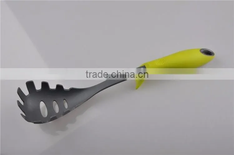 Household kitchen utensils