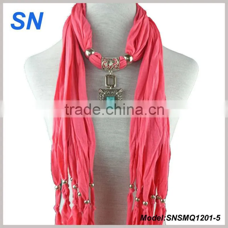 Latest fashion new design pendant jewelry scarf