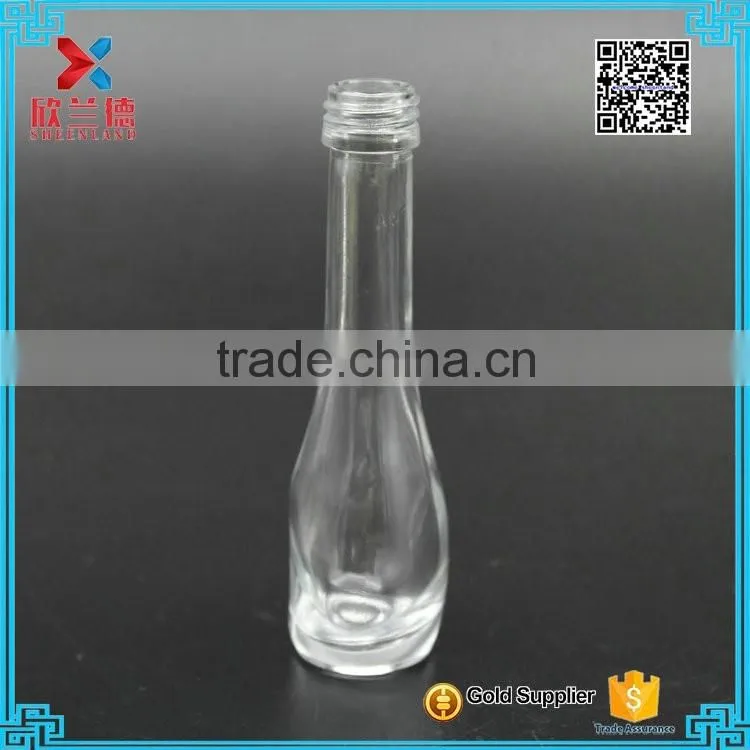 Customer made decorative glass small wine bottle/clear liquor bottle 25ml