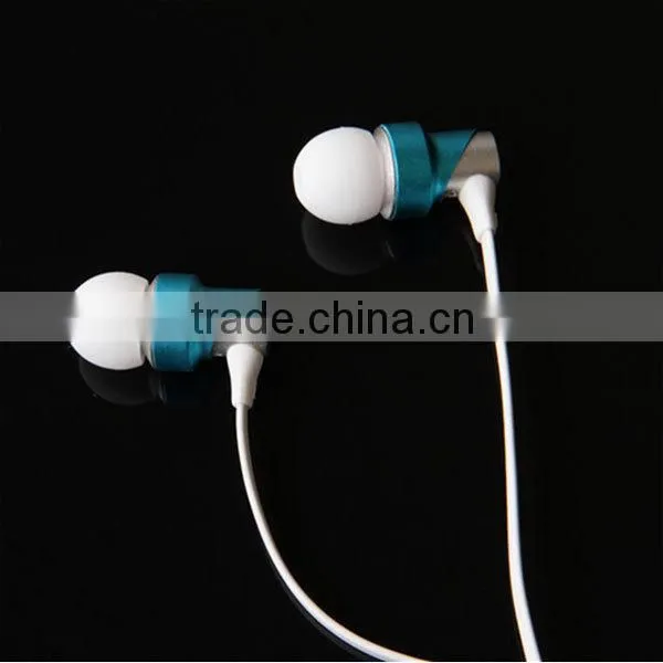 2014 new products earphone with microphone for mobile phone