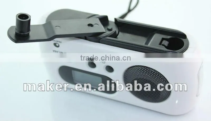 Solar/Dynamo Powered AM/FM scan digital radio with LED Flashlight