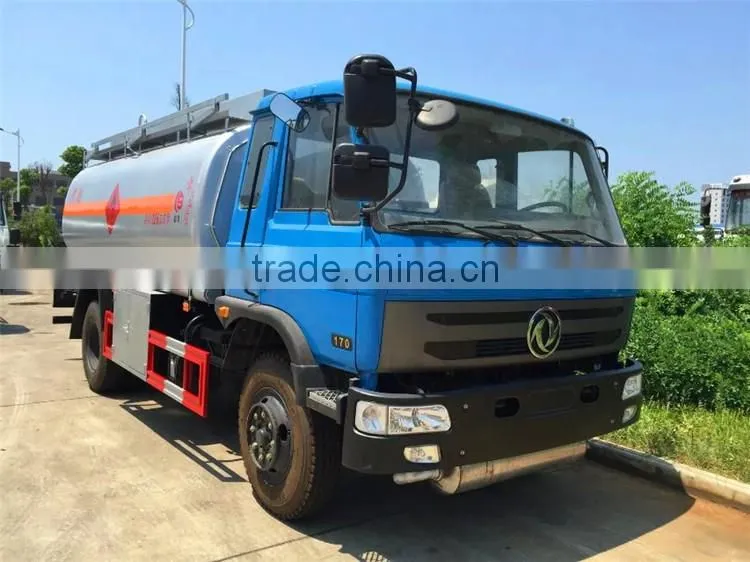 High quality Dongfeng 4*2 4Tons capacity fuel tank truck
