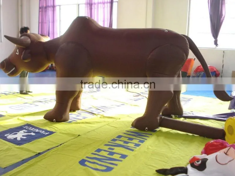 Hot selling outdoor display inflatable cow for advertising