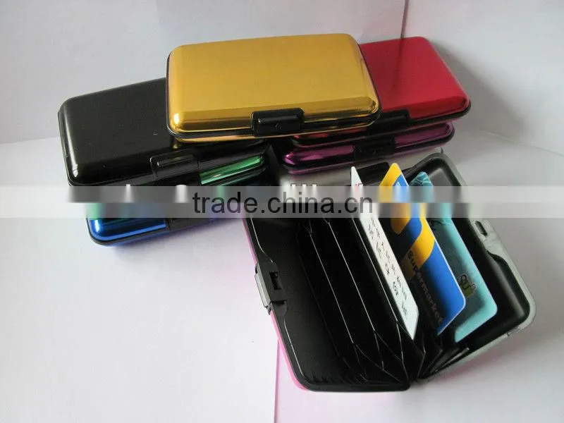 aluminum card holders in black and white colors