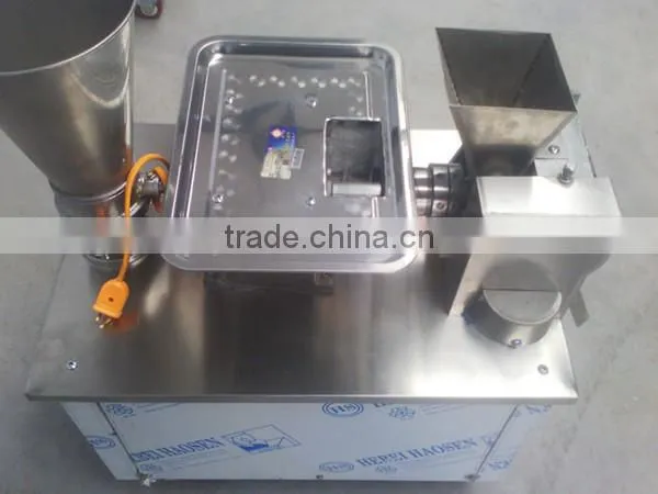 High speed dumpling making machine
