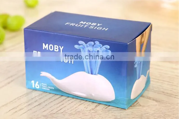 Wholesale Stock Small Order Lovely Beluga Fruit Fork