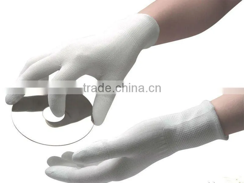 White nylon gloves with polyurethane