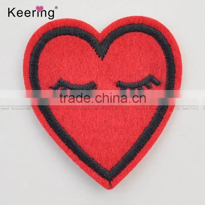 Fancy heart-shape custom embroidery patch WEF-024