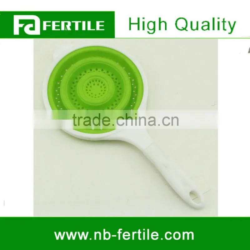 WFZ TV001138 Green Color Food Colander Collapsible Silicone Kitchen Sink Strainer with Handle